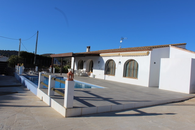villa-benissa-rent-at bañ ext